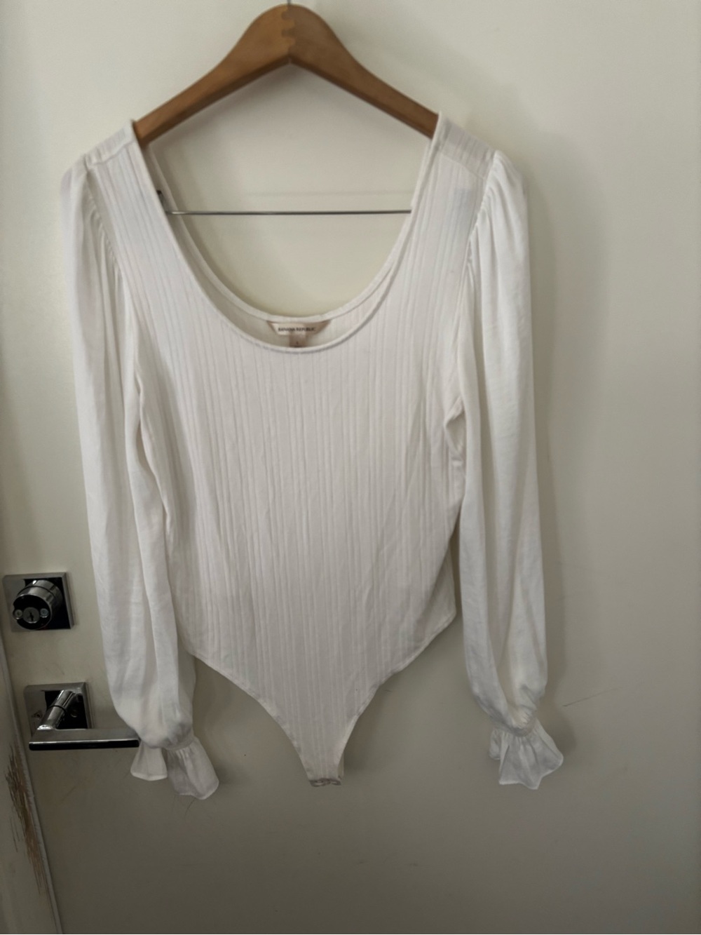 Banana Republic White Scoop Neck Long-Sleeve Ribbed Bodysuit